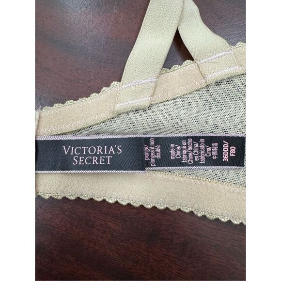 Victoria’s Secret Nude Lace Very Sexy Unlined Plunge 36DDD - Picture 4 of 6